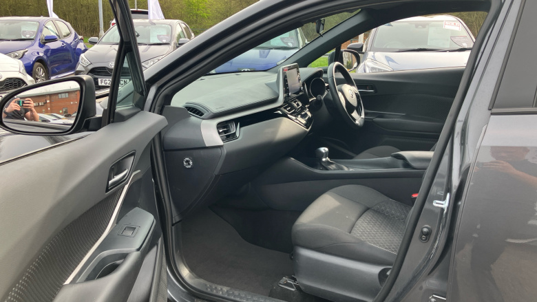 Toyota C-HR 1.8 Hybrid Icon 5dr CVT Hybrid Hatchback